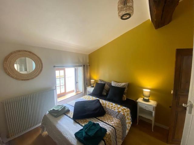La Mansarde De L Abbaye Apartment คลูนี ภายนอก รูปภาพ